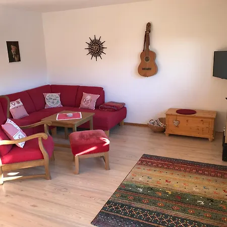 Laune Apartment *